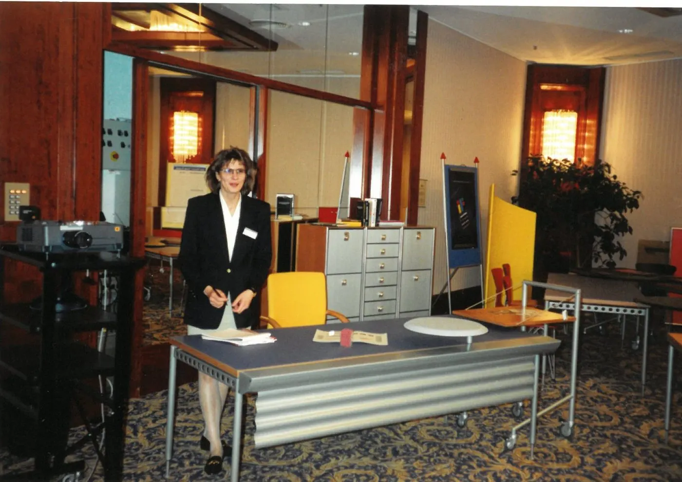 Sylvia Schmidt präsentiert beim Wiesner-Hager Meeting-Point 1996